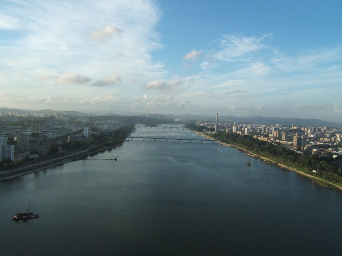 River Taedong - Pyongyang