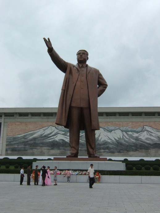 Bronze statue of The Great Leader Kim il Sung